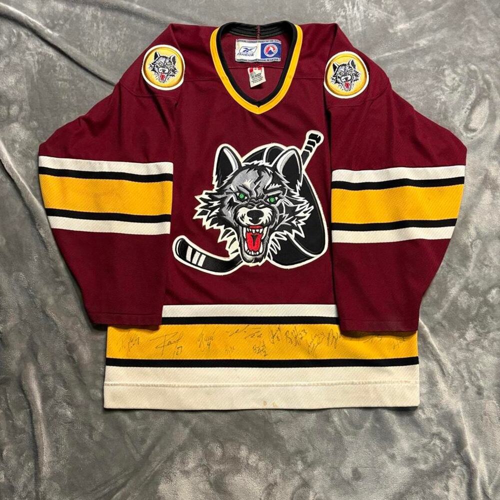 Vintage 90s Chicago Wolves with signature jersey